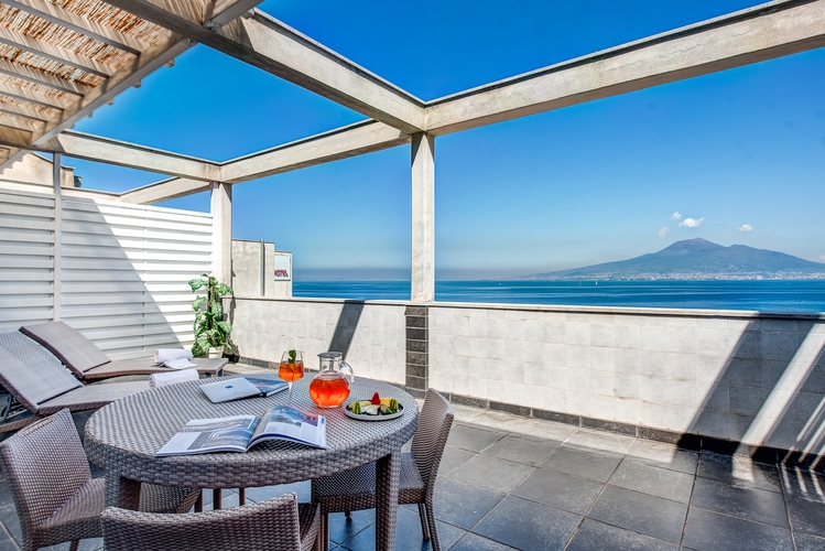 Suite terrasse avec vue sur la mer Towers Hotel Stabiae Sorrento Coast Castellammare di Stabia