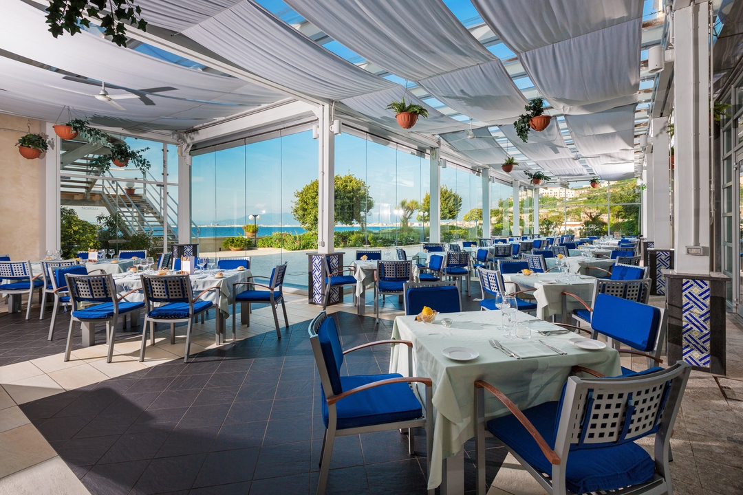 Ristorante alga Towers Hotel Stabiae Sorrento Coast Castellammare di Stabia