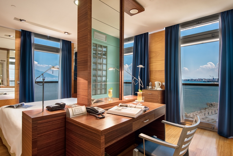 Chambre supérieure avec vue partielle sur la mer Towers Hotel Stabiae Sorrento Coast Castellammare di Stabia