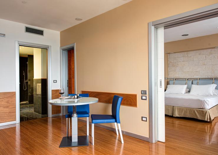 JUNIOR SUITE VISTA MAR Towers Hotel Stabiae Sorrento Coast Castellammare di Stabia JUNIOR SUITE VISTA MAR Towers Hotel Stabiae Sorrento Coast Castellammare di Stabia