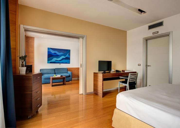 JUNIOR SUITE VISTA MAR Towers Hotel Stabiae Sorrento Coast Castellammare di Stabia JUNIOR SUITE VISTA MAR Towers Hotel Stabiae Sorrento Coast Castellammare di Stabia