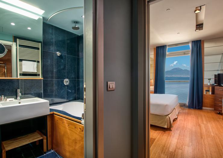HABITACIÓN DOBLE VISTA MAR Towers Hotel Stabiae Sorrento Coast Castellammare di Stabia HABITACIÓN DOBLE VISTA MAR Towers Hotel Stabiae Sorrento Coast Castellammare di Stabia