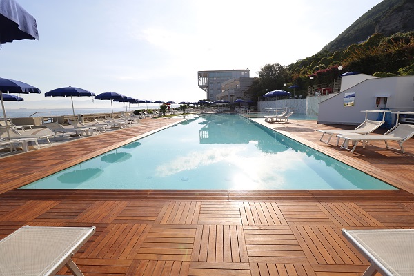 Piscina exterior Towers Hotel Stabiae Sorrento Castellammare di Stabia