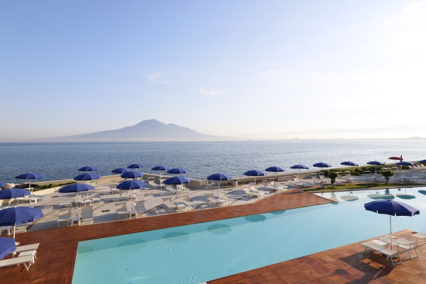 Outdoor swimming pool Towers Hotel Stabiae Sorrento Castellammare di Stabia